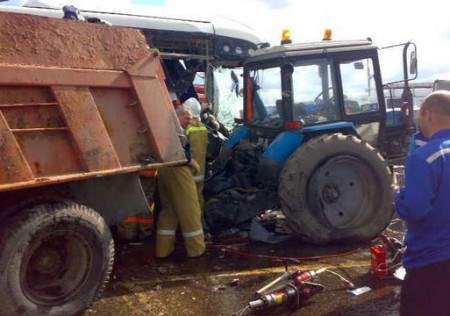 В Коломенском районе произошла авария с участием рейсового автобуса